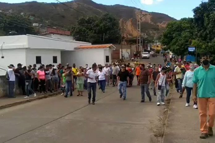 Habitantes De San Antonio Del Táchira Protestan En Rechazo A Los