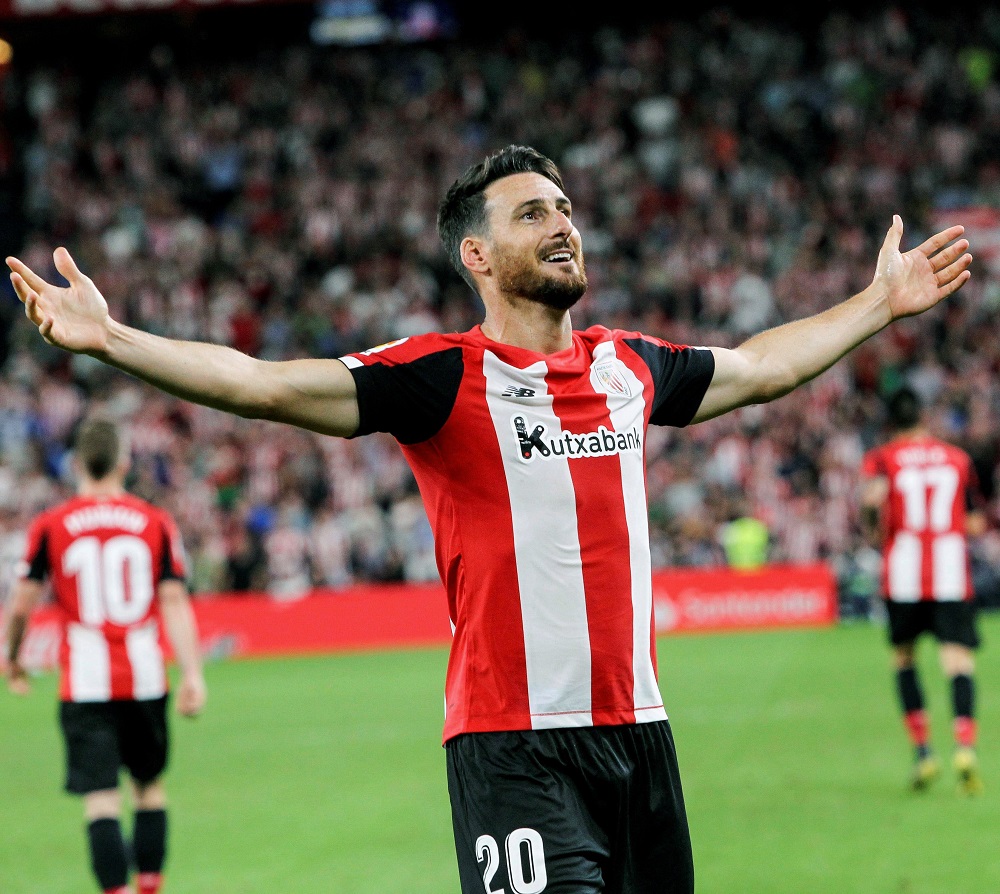 Aritz Aduriz se retira del futbol europeo