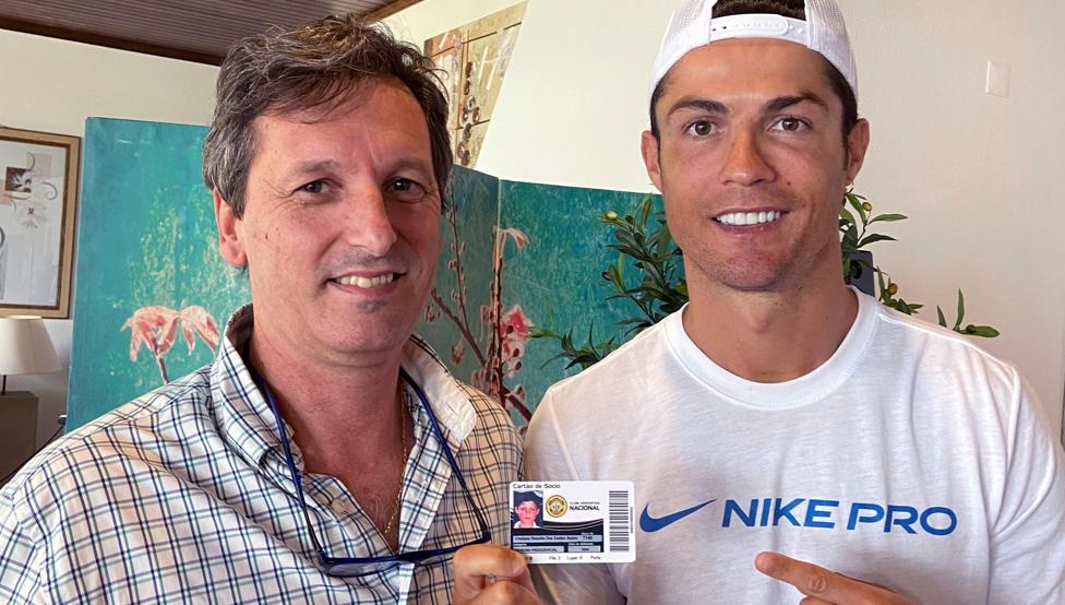 Cristiano Ronaldo es nombrado socio vitalicio del Nacional