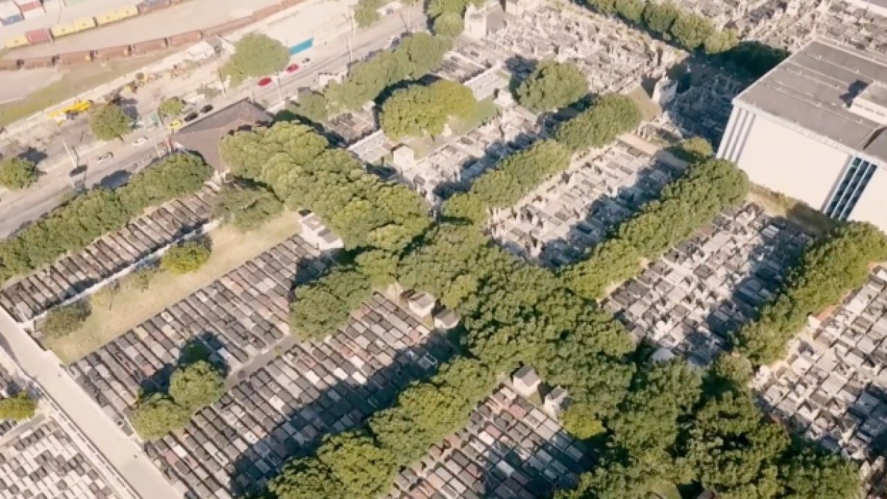 Vea las imágenes impactantes de un cementerio verticales en Brasil