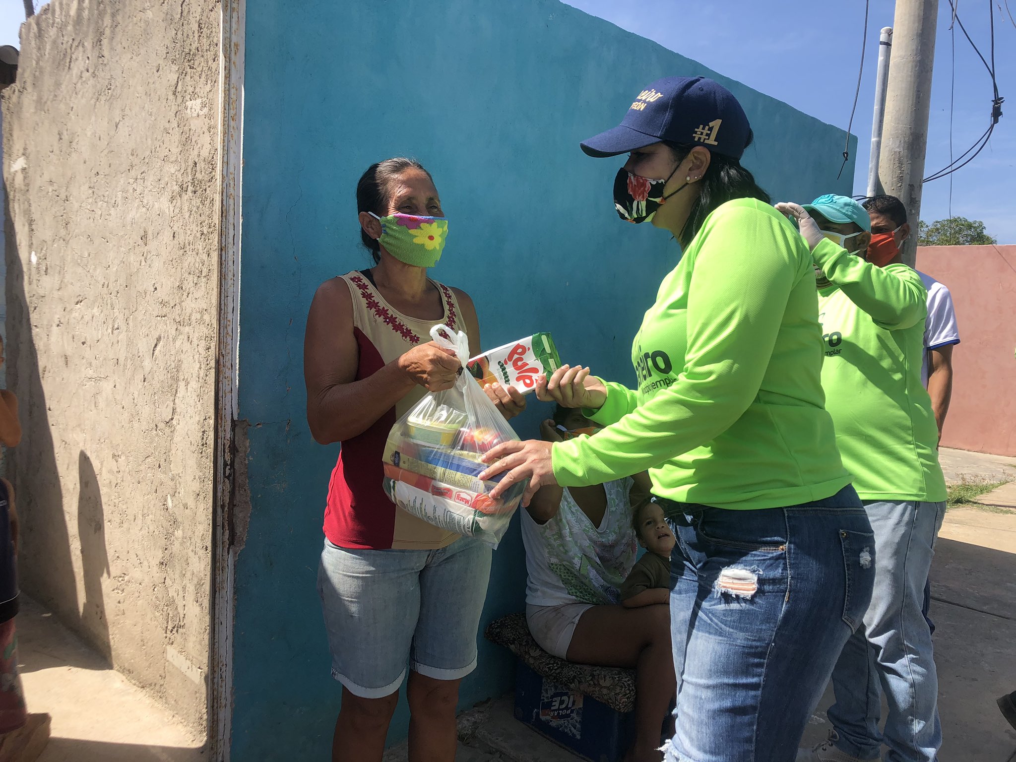 Alcaldía de Maneiro entregó 7 mil 200 cestas de alimentación a sectores vulnerables
