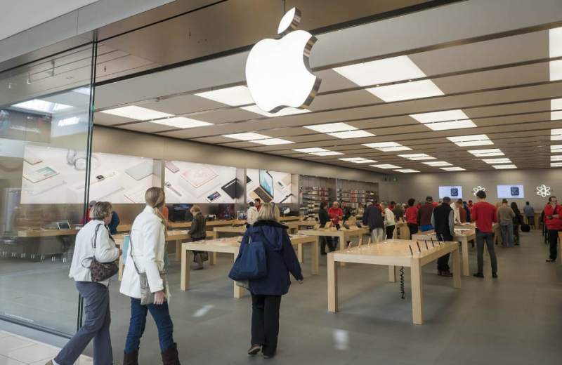 Apple cierra sus tiendas en EE UU por repunte de casos de covid-19