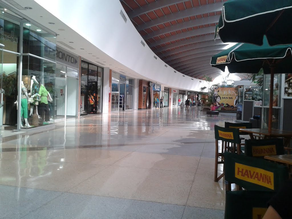 Centros comerciales de Nueva Esparta adecuan instalaciones ante reapertura