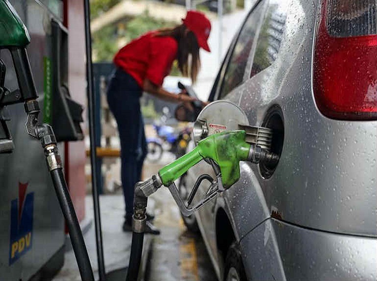 Corren números de placa para el surtido de gasolina en Nueva Esparta