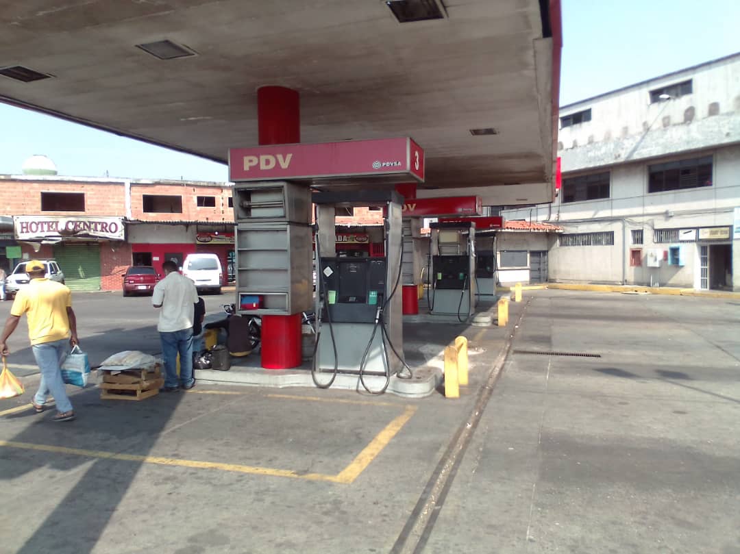 Cuerpos de seguridad son retirados de estaciones de gasolina en Nueva Esparta