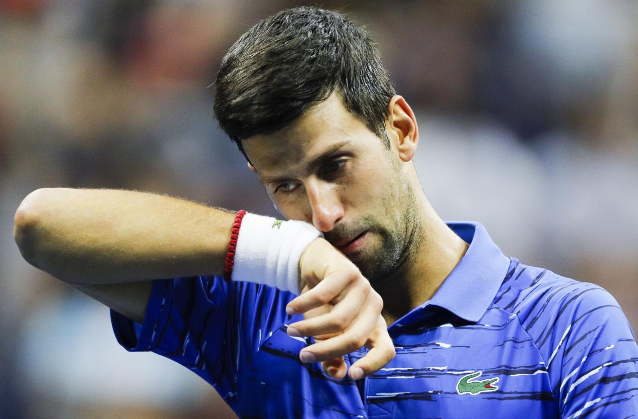 Técnico de Novak Djokovic dio positivo al coronavirus