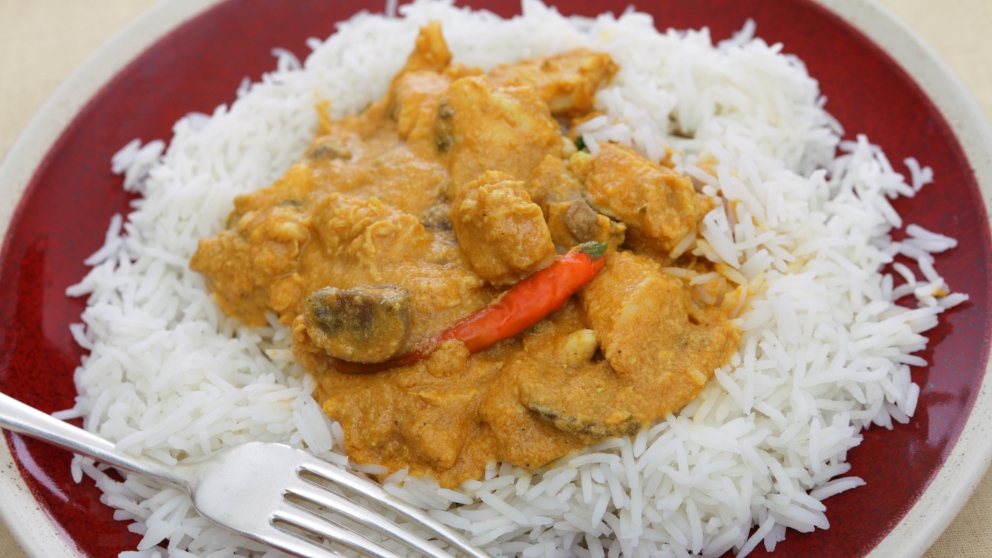 pollo aromático en salsa de curry