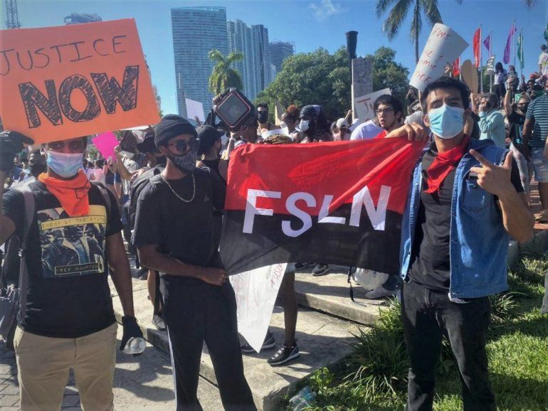hispano protesta en Miami