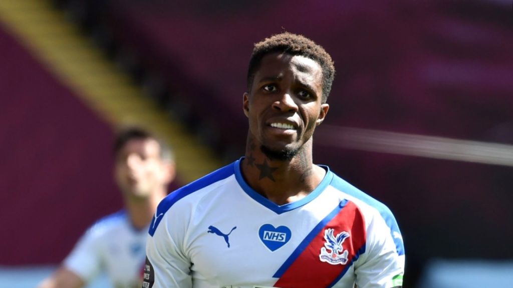 Detienen a un niño de 12 años por insultos raciales y amenazas contra Wilfried Zaha