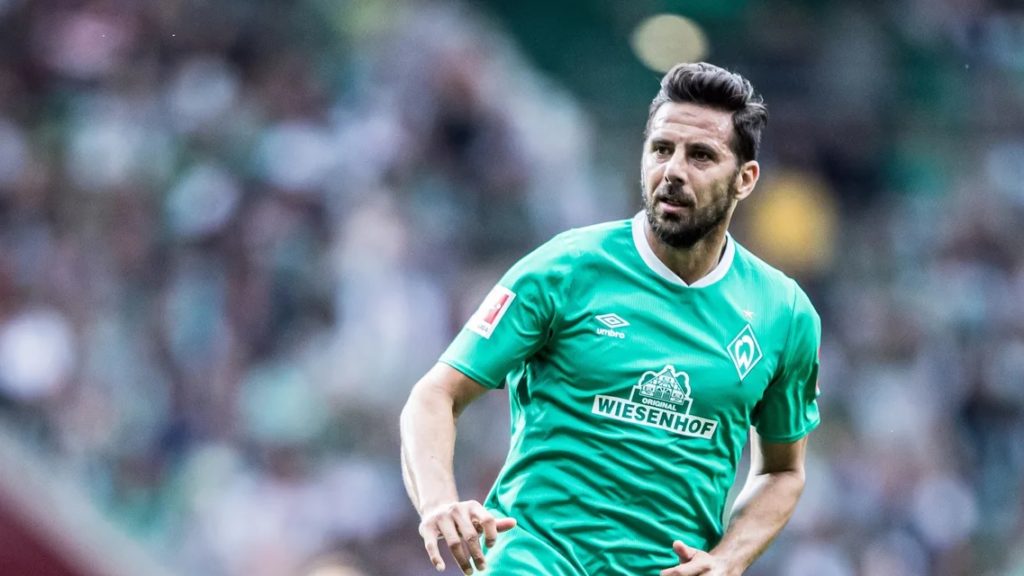 Claudio Pizarro se despide del fútbol a sus 41 años