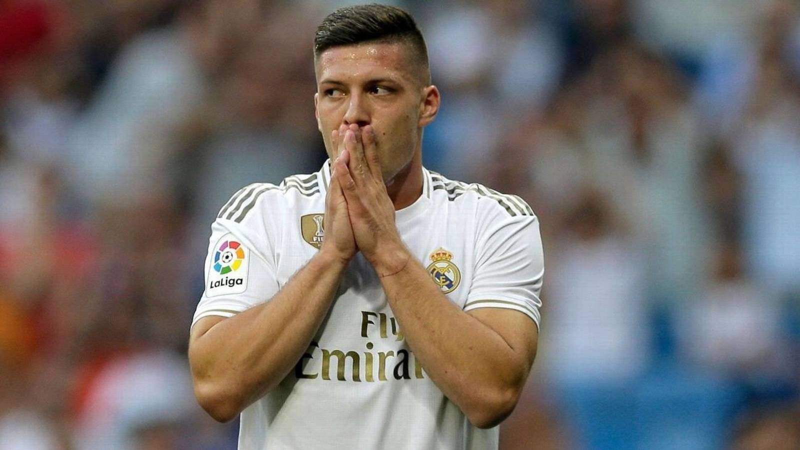 Luka Jovic está aislado por riesgo de tener coronavirus