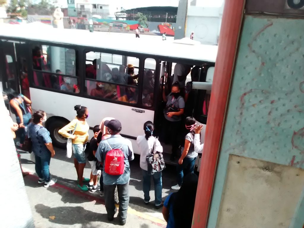 Autoridades de Mariño rechazan aumento ilegal de pasaje en el transporte público