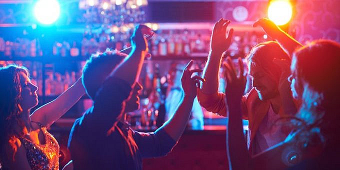 Discotecas y centros nocturnos del país se mantendrán en cuarentena radical