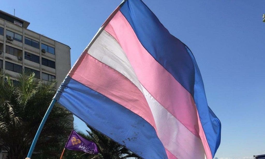 En 13 países mantienen leyes que criminalizan a las personas trans