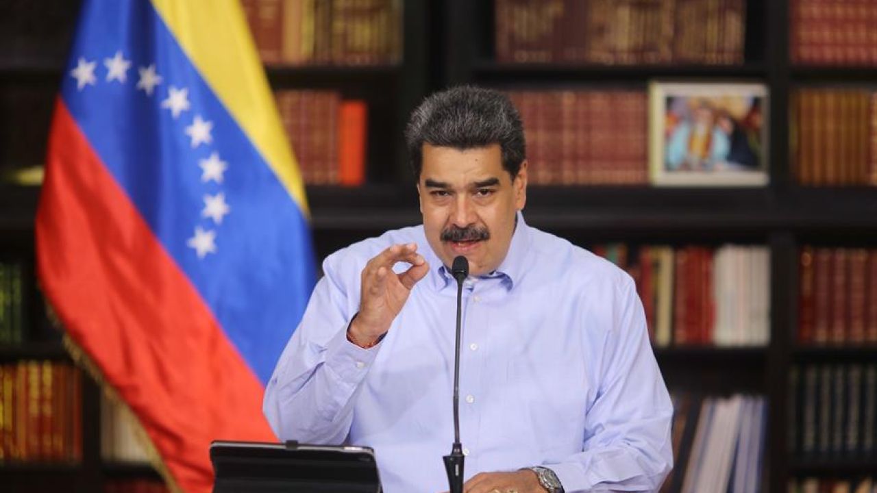 Maduro: "Abriremos templos e iglesias con planes de seguridad y bioseguridad"