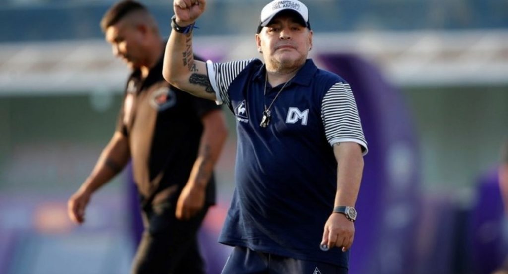Maradona permanecerá aislado por tener contacto con sospechoso de coronavirus