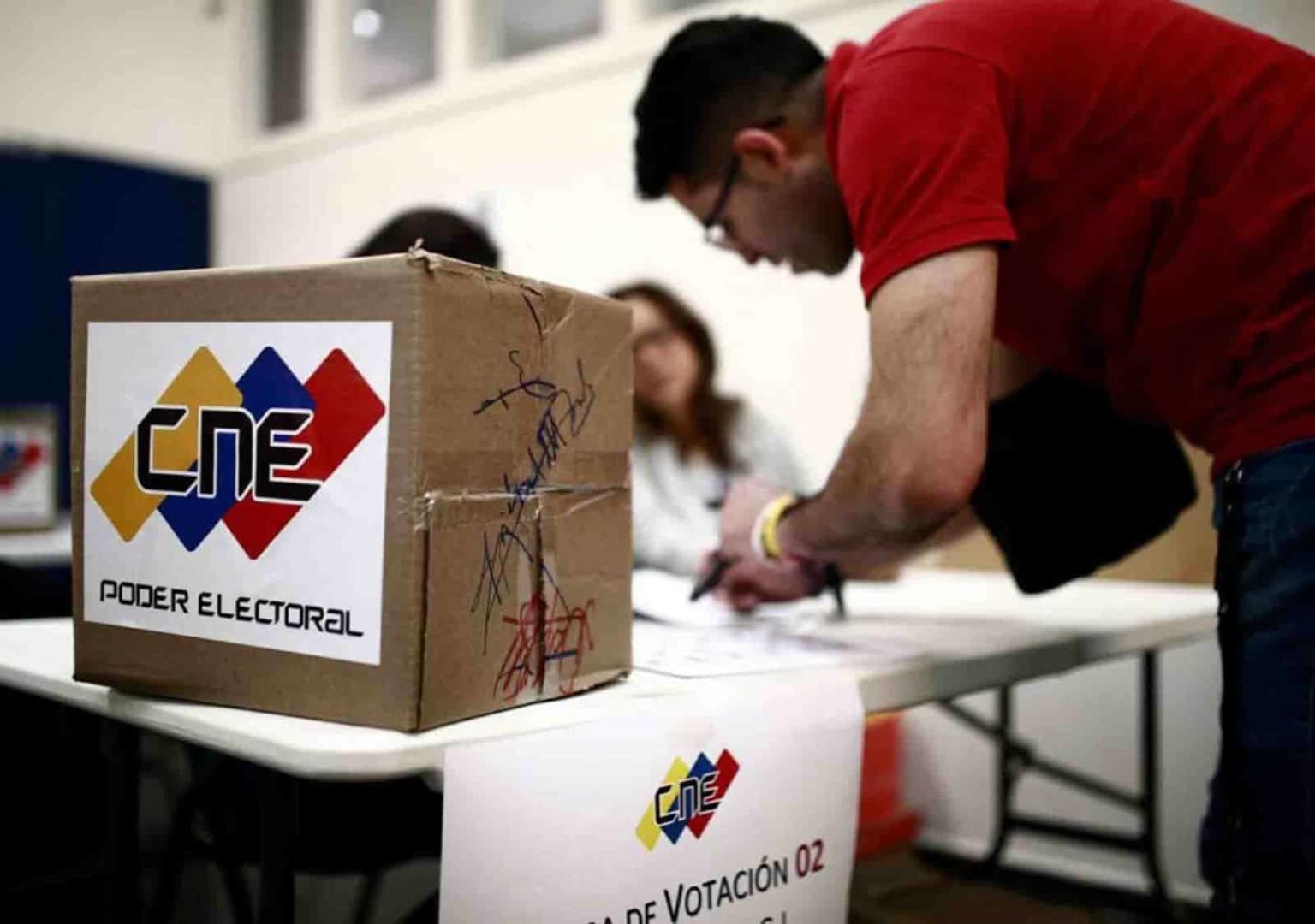 CNE Registro Electoral cerró con 20.710.421 votantes habilitados