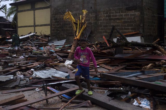 Colombia decreta situación de desastre en tres islas arrasadas por el huracán Iota