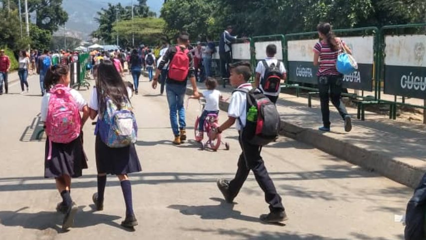 Este fin de semana abren "corredor estudiantil" en frontera con Colombia