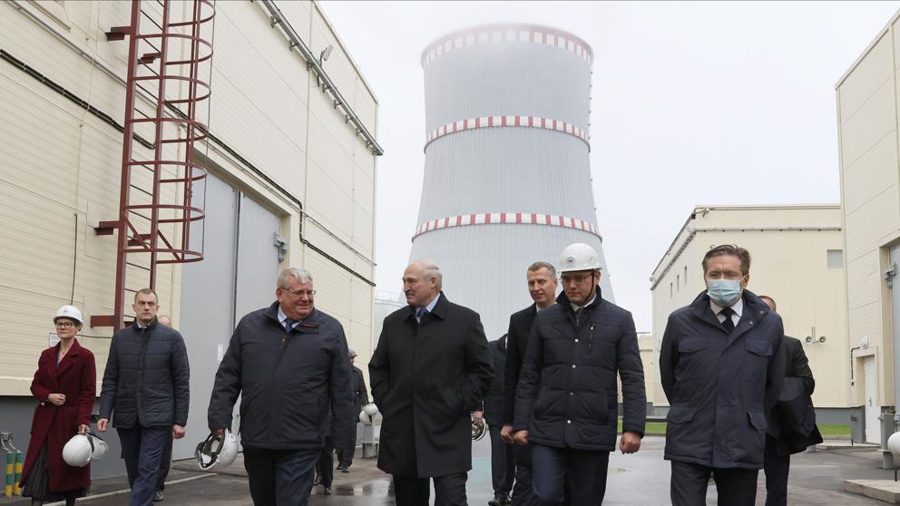 Inauguran primera central nuclear en Bielorrusia pese a protestas de otros países