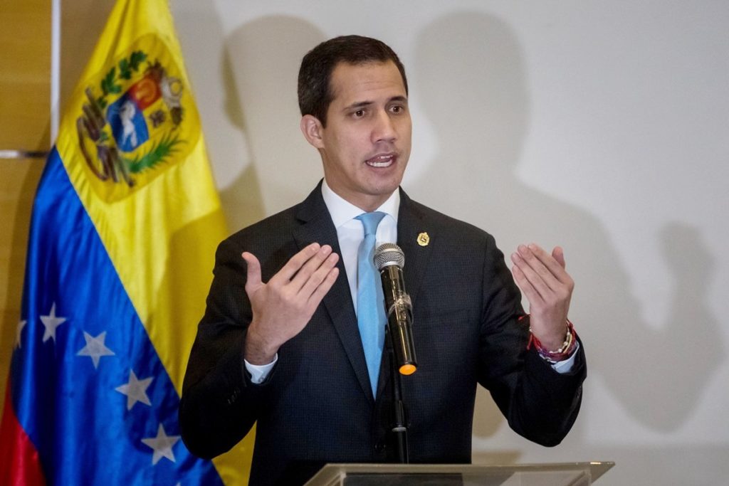 Guaidó ordena investigar la deportación de migrantes venezolanos desde Trinidad y Tobago