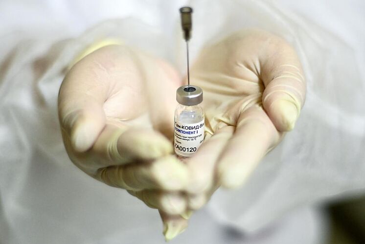 Tras la segunda dosis, la vacuna rusa Sputnik V alcanza una efectividad de 96,2 %