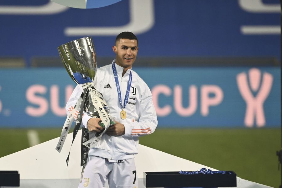 Cristiano Ronaldo se convierte en el máximo goleador de la historia