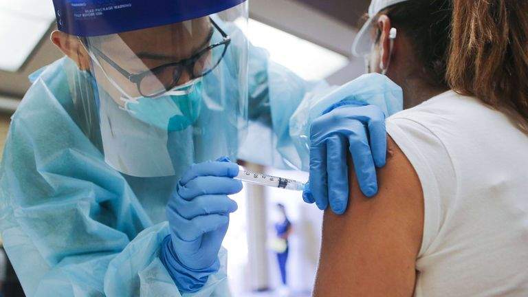 Chile incluirá a extranjeros irregulares en su plan de vacunación contra el Covid-19