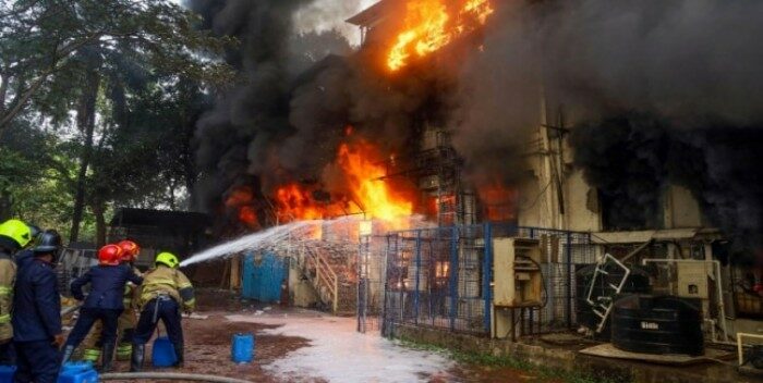 Explosión en fábrica de petardos en la India deja al menos 13 muertos y 26 heridos
