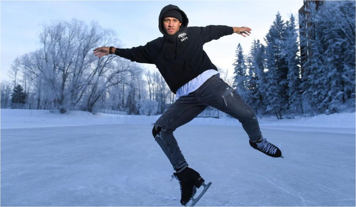 ¡Impresionante! Este patinador imita sobre hielo el “moonwalk” de Michael Jackson (+Video)