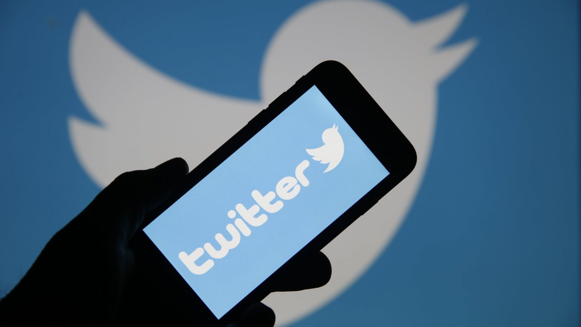 Twitter podría cobrar por algunos de sus servicios en la red social