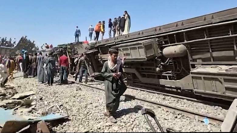 Más de 30 fallecidos y 66 heridos dejó choque de trenes en Egipto