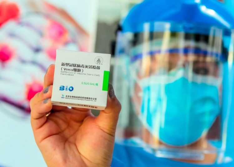 Régimen aprobó uso de vacuna china Sinopharm para inmunización contra COVID-19 en Venezuela