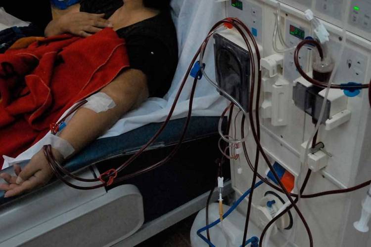 Pacientes renales de Venezuela solo reciben la mitad de sus tratamientos