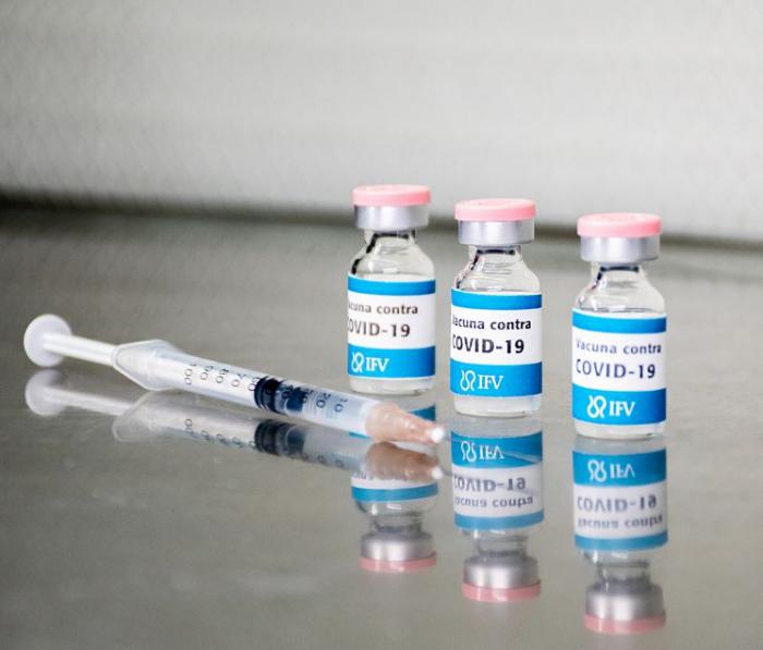 Cenabi advierte riesgos sanitarios en ensayo de vacunas cubanas Soberana 02 y Abdala