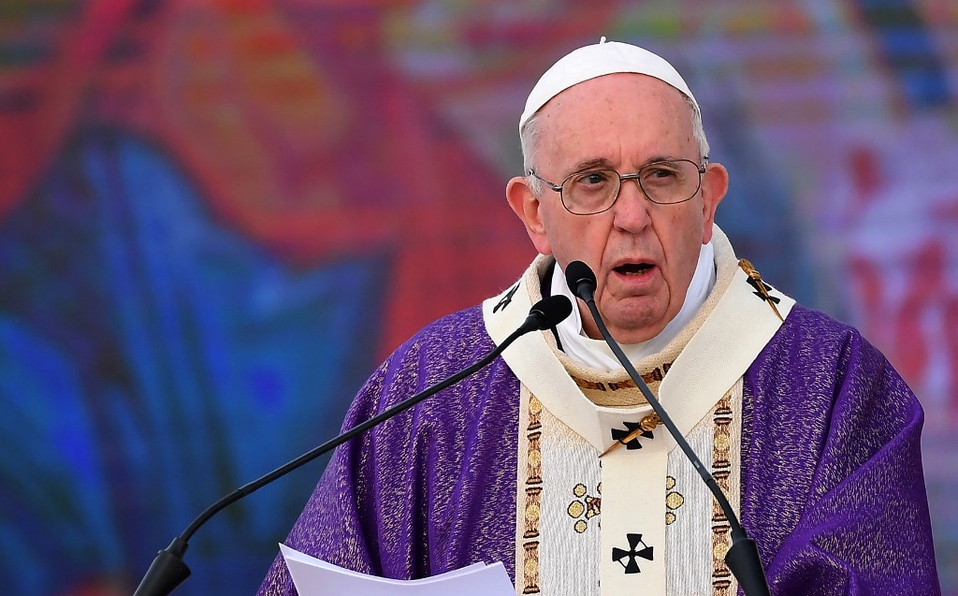 Papa Francisco regresa a Roma luego de su histórico viaje a Irak
