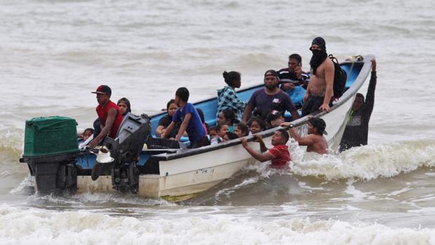 GNB interceptó dos embarcaciones con migrantes venezolanos que iban hacia Trinidad y Tobago