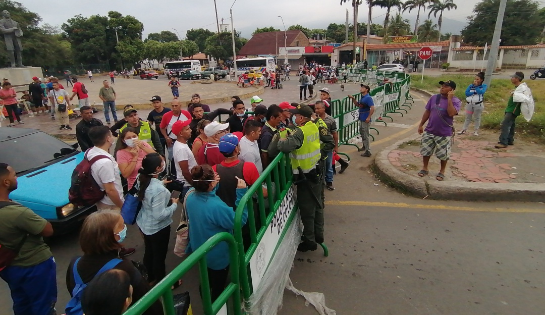 Gerente de Fronteras de Colombia desmintió que estén impidiendo el retorno de venezolanos