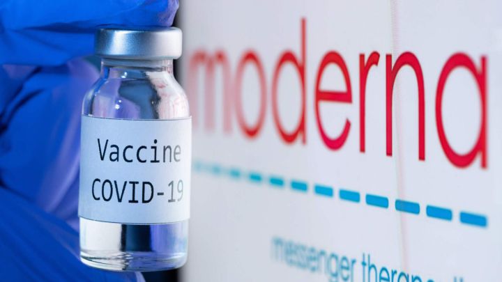 Vacuna de Moderna contra el coronavirus dura al menos seis meses