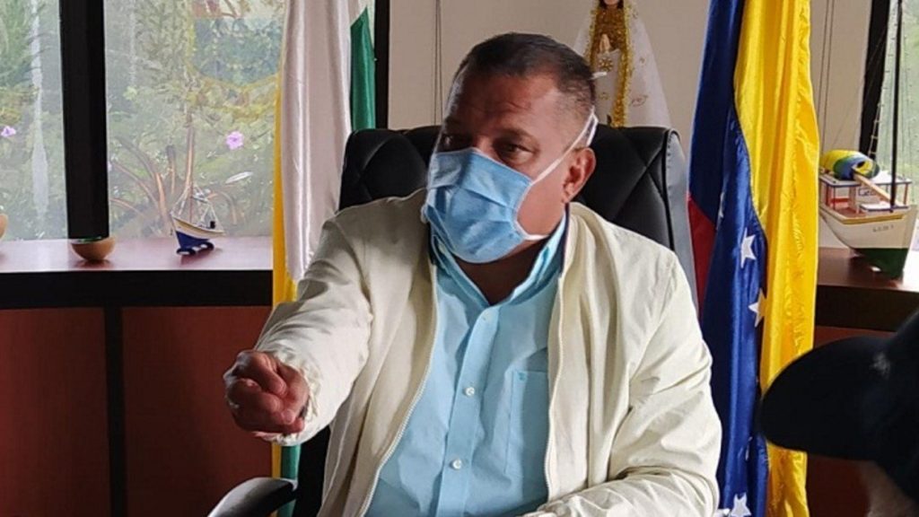 Gobernador de Nueva Esparta exige vacunar personal en primera línea frente a lucha contra el Covid-19