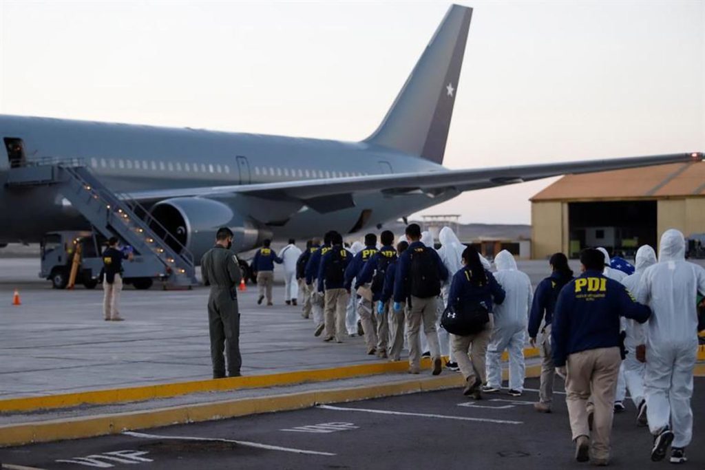 Venezolanos que ingresen de manera irregular serán expulsados de Chile