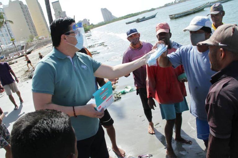 Pecadores del Mercado de Pescadores de Punda y Bella Vista recibieron equipos de bioseguridad