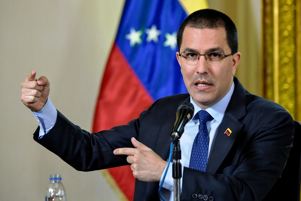 Arreaza asegura que el diario The New York Times busca «desestabilizar» a Venezuela