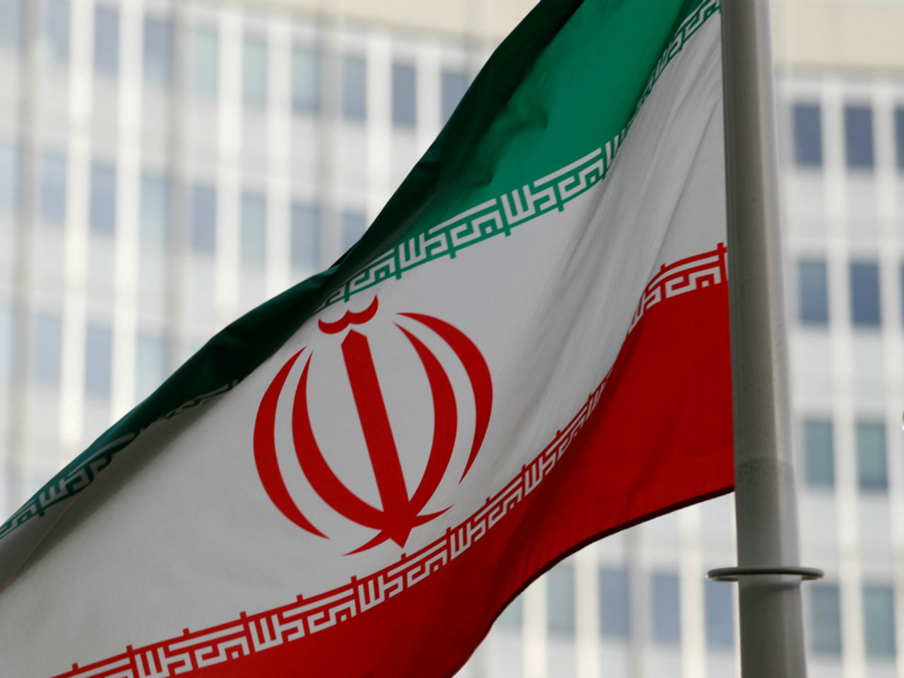 Irán afirma que volverá a cumplir el acuerdo nuclear si EE.UU. levanta todas las sanciones