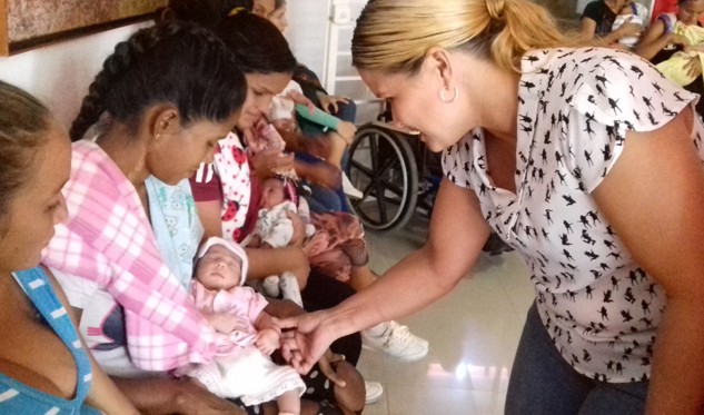 Primera dama de Mariño entregó dotación a madres en Hospital Luis Ortega de Porlamar