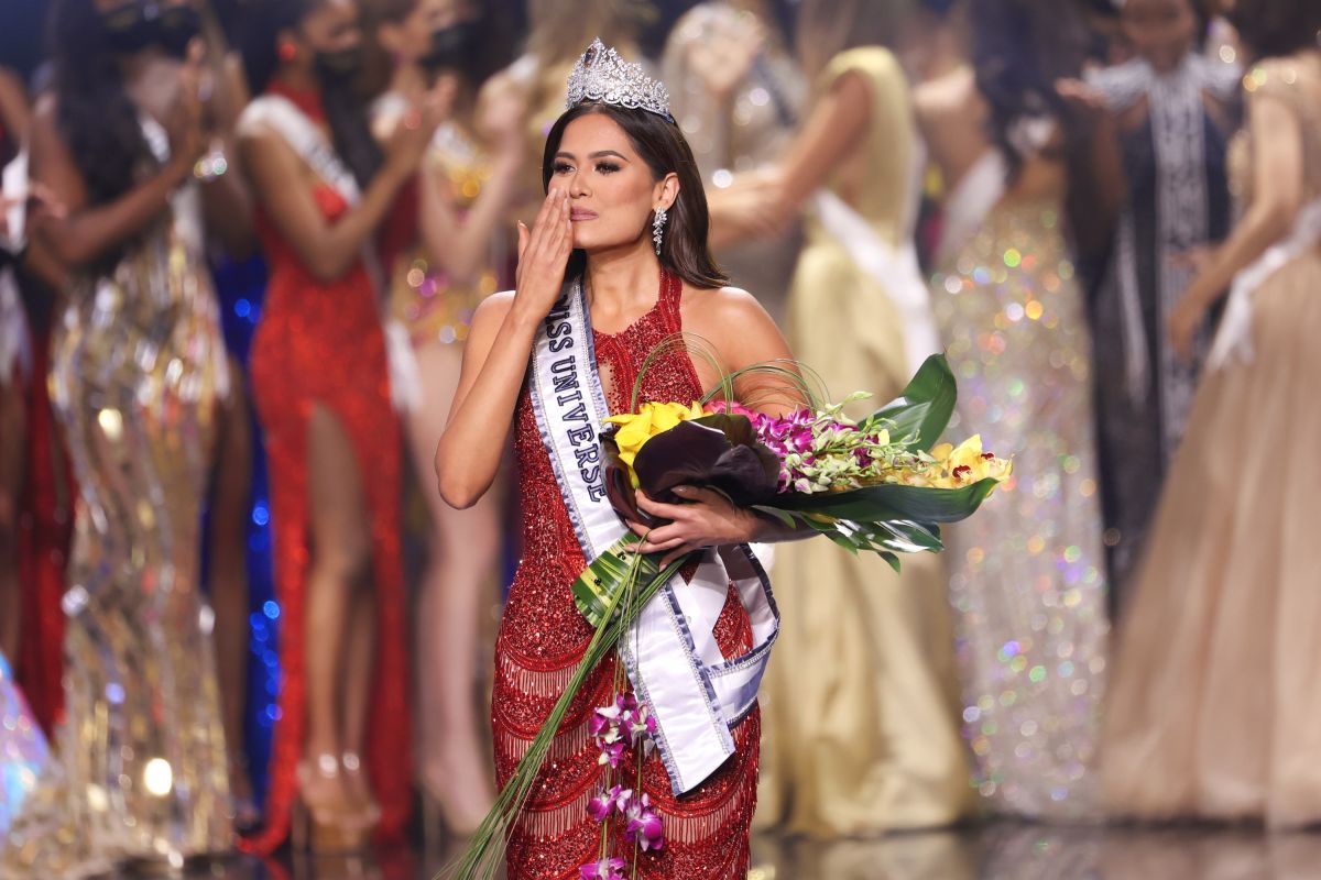 Mexicana Andrea Meza gana el Miss Universo 2020