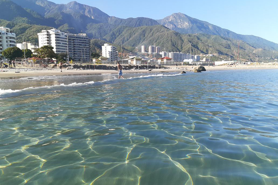 Playas de Vargas abrirán durante esta semana de flexibilización