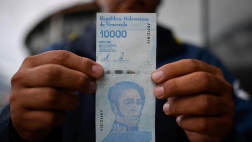 Billetes de baja denominación son rechazados en Venezuela