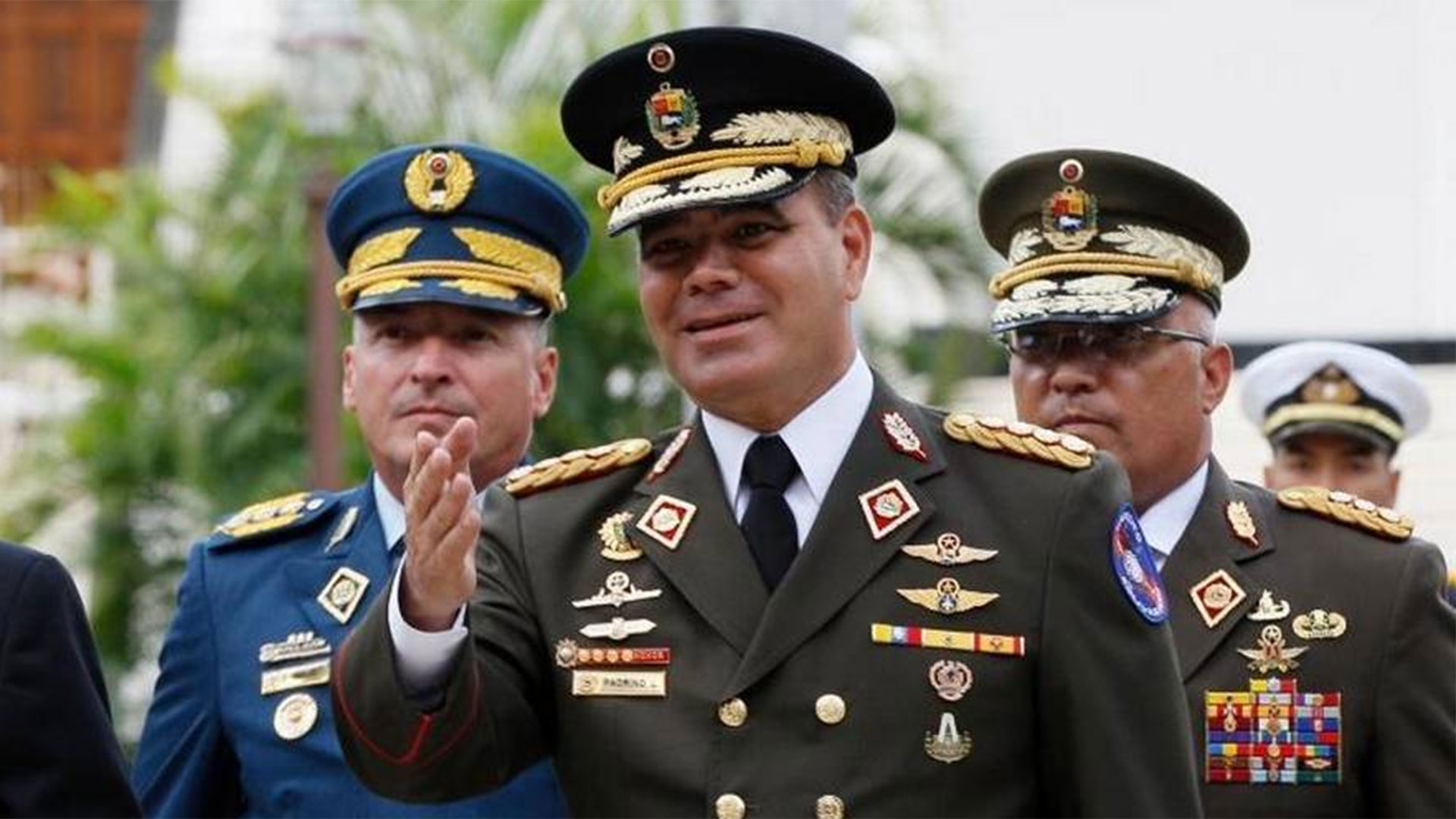 Frente Institucional Militar exige la renuncia de los altos mandos castrenses