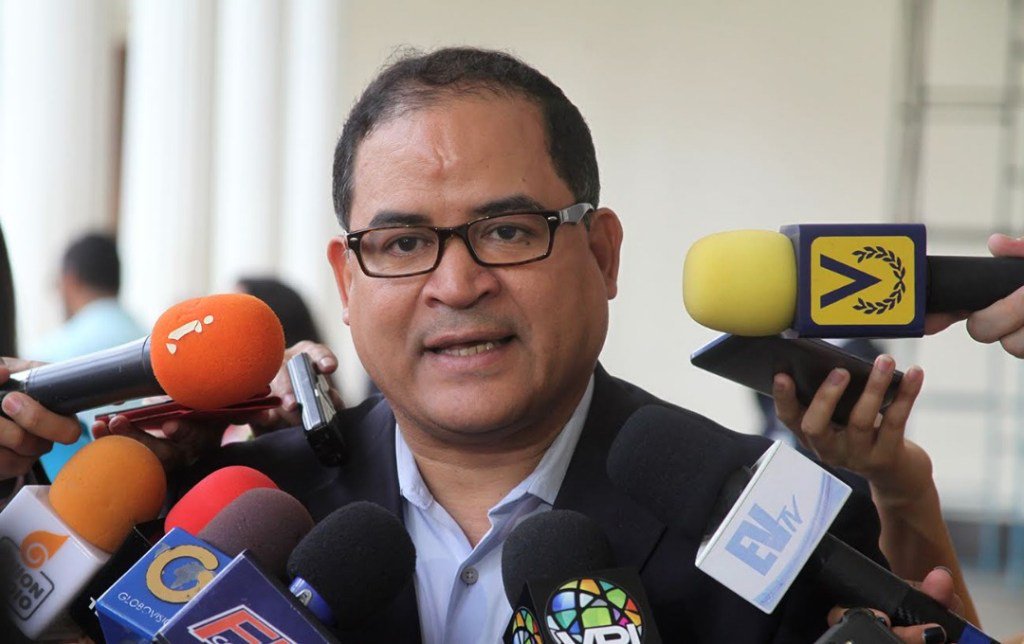 Diputado Valero denunció que indígenas venezolanos están siendo desplazados